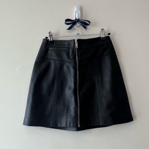 BERSHKA XS ZIP UP BLACK LEATHER MINI SKIRT GREAT CONDITION